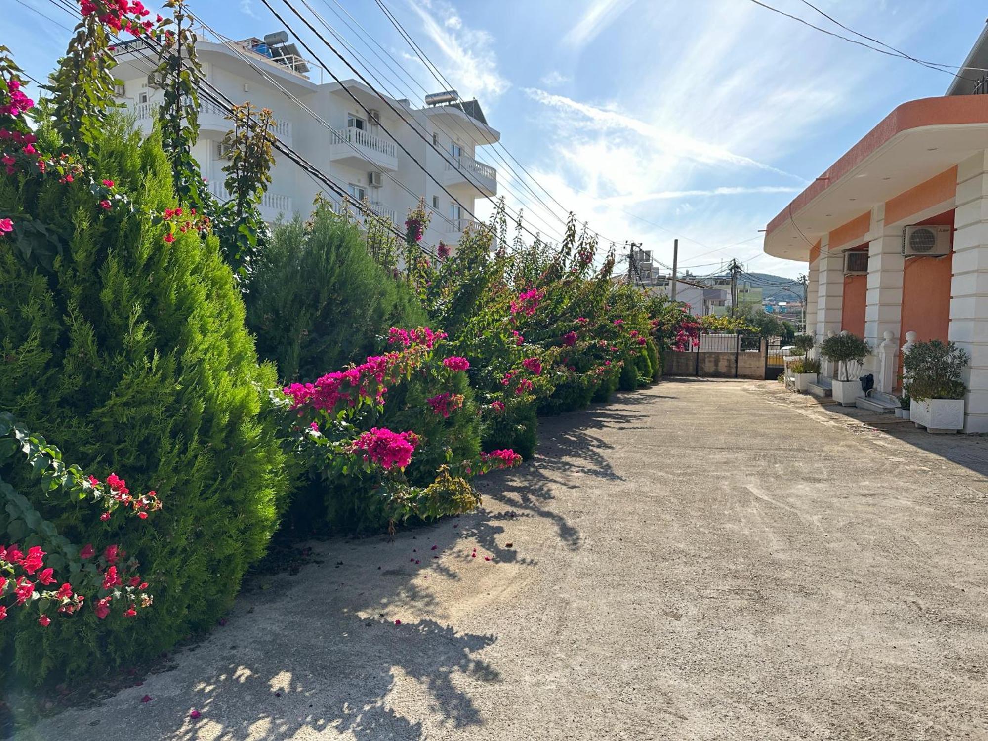 Nicolaos * Ksamil